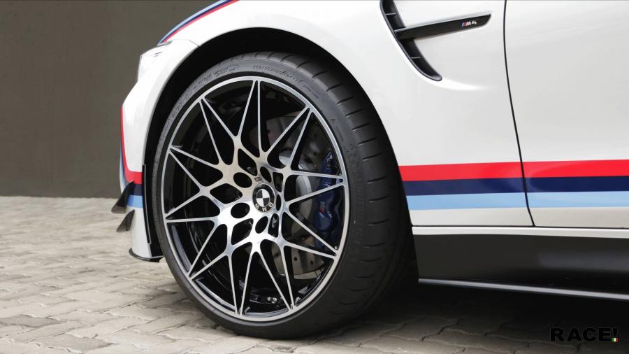 Колеса BMW M4 Coupe by Vorsteiner and RACE! 2017 года  (фото 9 из 9)